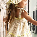 Kleita muslīna ar ziedu rakstu